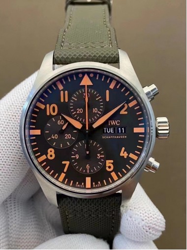 IWC pilot timepieceIW377730 