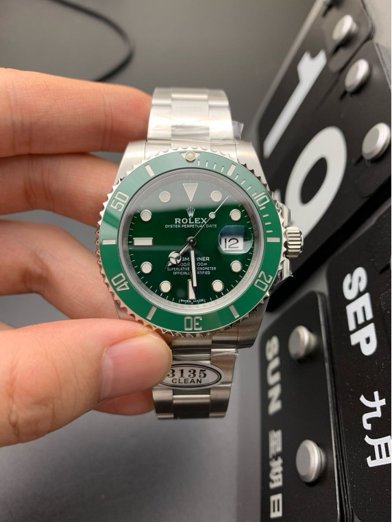 Rolex Submariner 116610LV-0002 