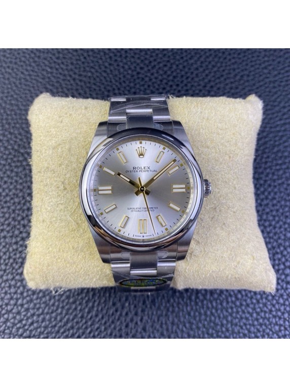 Rolex oyster perpetual-41MM-124300-0001 