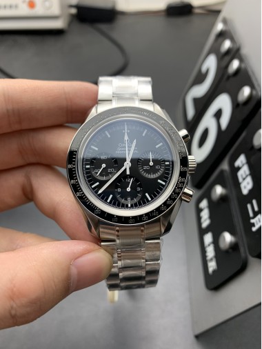 Omega Speedmaster Moonwatch 311.33.42.50.01.001 