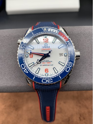 Omega Seamaster Planet Ocean 215.32.43.21.04.001