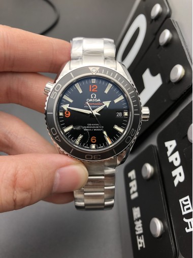 Omega Seamaster Planet Ocean 232.30.38.20.01.002