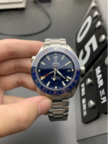 Omega Seamaster Planet Ocean 232.32.44.22.03.001 