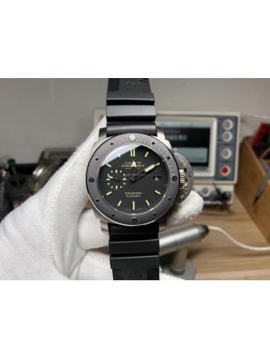 Panerai Submersible 47MM PAM00389