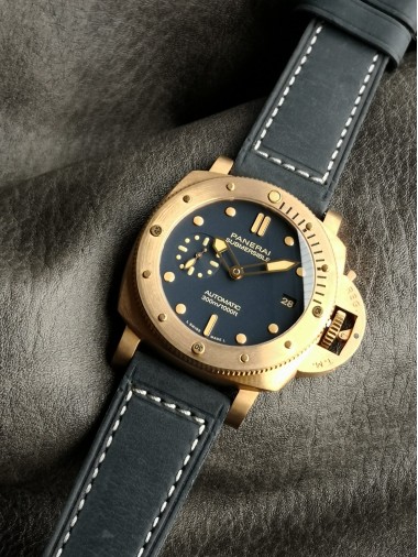 Panerai Submersible 42MM PAM01074