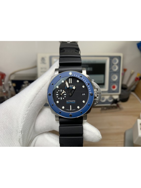 Panerai Submersible 42MM PAM01209 